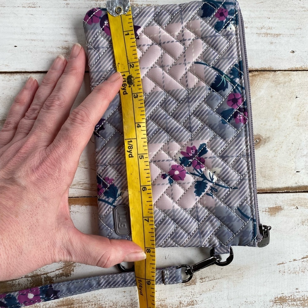 LUG Peekaboo Quilted Wristlet MINT wallet purse casual travel NWOT - Picture 8 of 10